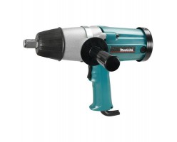 Шуруповерт Makita 6906