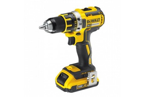Дрель - шуруповерт DeWALT DCD790D2