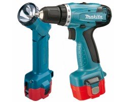 Шуруповерт Makita 6261DWPLE