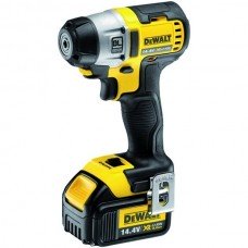 Шуруповерт ударный DeWALT DCF825M2